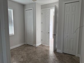 356 Hermosa Ave in Lehigh Acres, FL - Building Photo - Building Photo