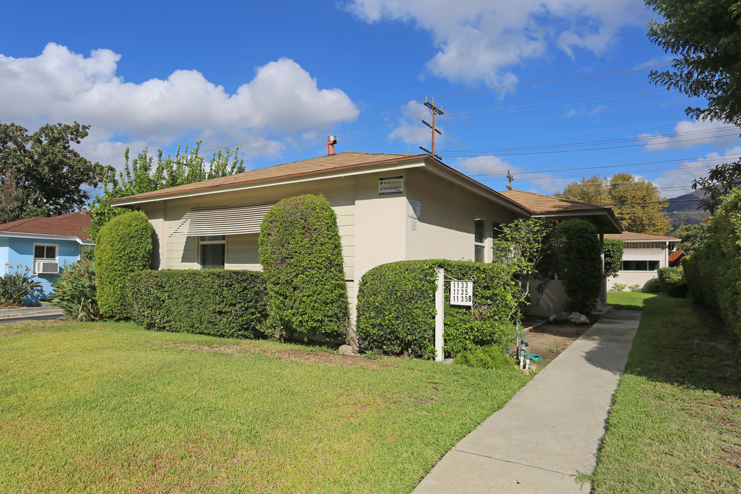 1133 Glendale Ave in Glendale, CA - Building Photo