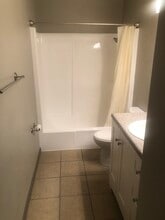 205 E Dunklin St in Jefferson City, MO - Building Photo - Building Photo