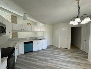 20030 Lions Gate Dr in Humble, TX - Building Photo - Building Photo