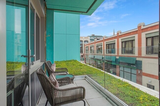 property at 10 Essex St