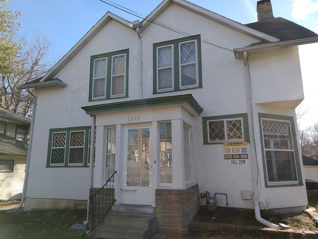 property at 1418 Wilson Ave