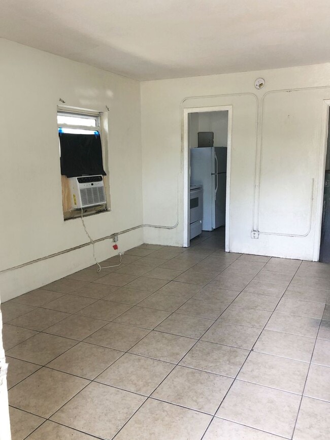 1305 NW 4th St in Fort Lauderdale, FL - Building Photo - Building Photo
