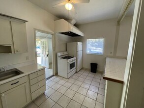 734 NE 3rd Ave in Gainesville, FL - Building Photo - Building Photo