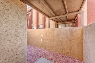781 Palo Verde Cir in Las Vegas, NV - Building Photo - Building Photo