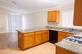 4447 Blue Mist Ct in Las Vegas, NV - Building Photo - Building Photo