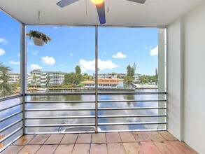 2741 Taft St in Hollywood, FL - Building Photo - Building Photo