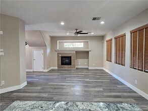 616 W Blackbird Knoll Ct in North Las Vegas, NV - Building Photo - Building Photo