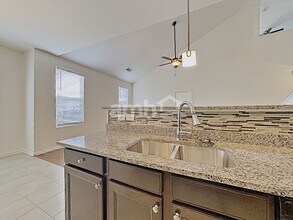 1261 Riverbirch Way in Nashville, TN - Building Photo - Building Photo