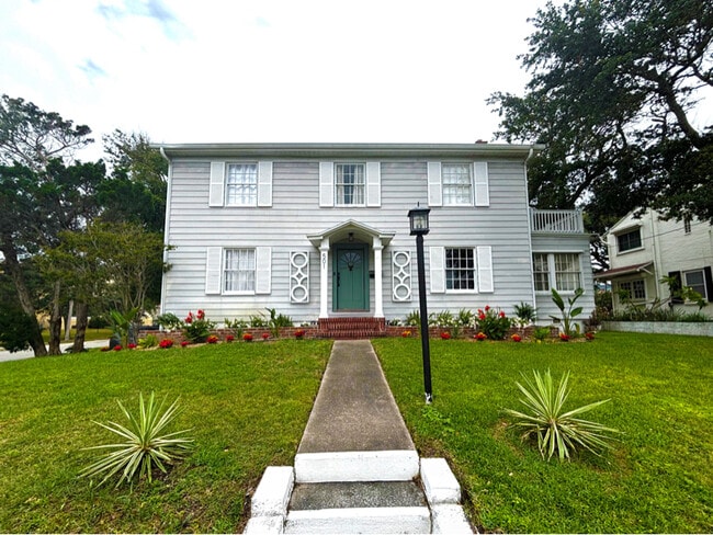 property at 501 Riverview Blvd