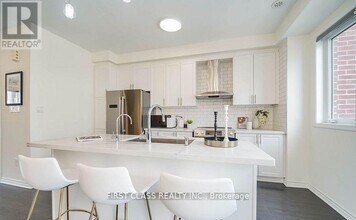 30 George Patton Ave in Markham, ON - Building Photo - Building Photo