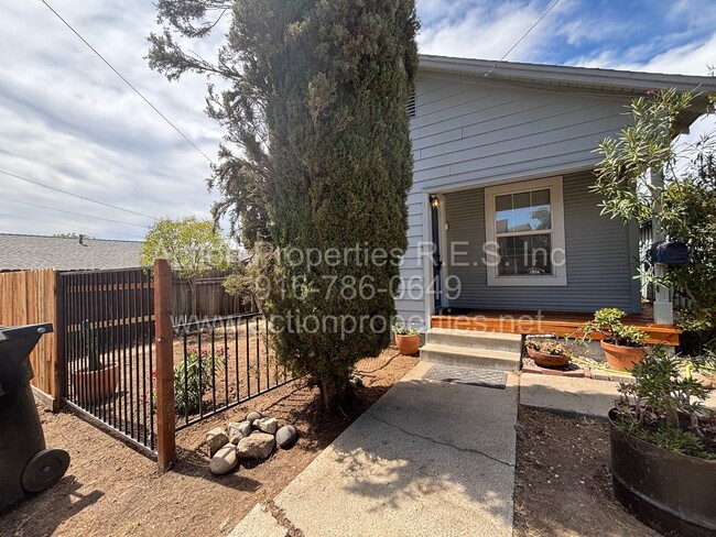 property at 112 Coronado Ave