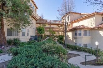 Loma Linda Springs in Loma Linda, CA - Foto de edificio - Building Photo