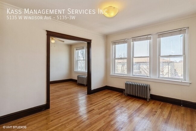 property at 5135 W Windsor Ave