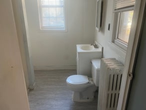 109 E Stewart Ave in Lansdowne, PA - Building Photo - Building Photo