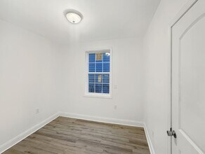 2423 Magnolia St in New Orleans, LA - Building Photo - Building Photo