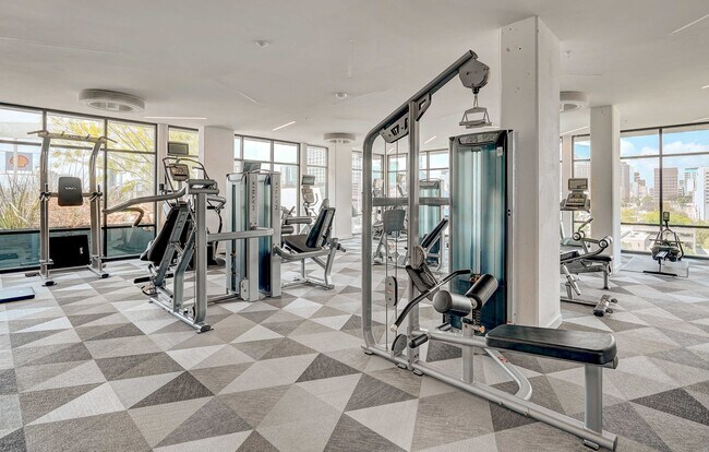 800 Embassy Dr in Austin, TX - Building Photo - Building Photo