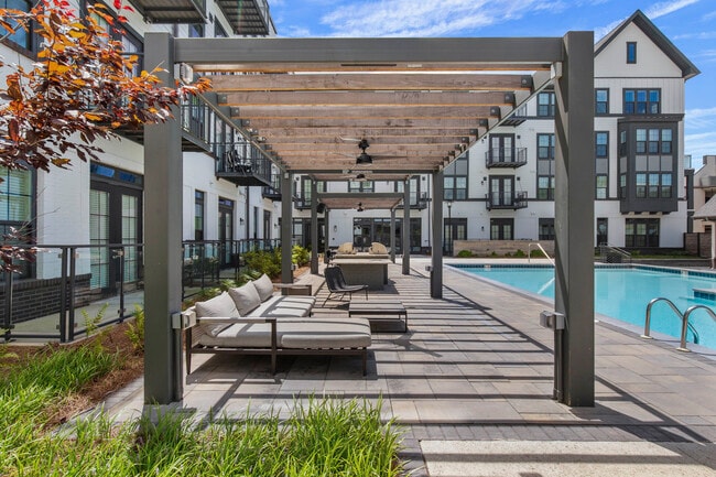 The Quarter House Apartments in Jackson, MS - Building Photo - Building Photo