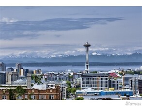 1711 E Olive Wy in Seattle, WA - Building Photo - Building Photo