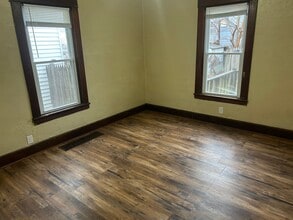 437 Hiett Ave in Toledo, OH - Building Photo - Building Photo