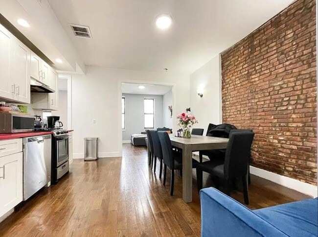 property at 733 DeKalb Ave