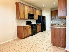 14555 Gleaming Rose Dr in Cypress, TX - Building Photo - Building Photo