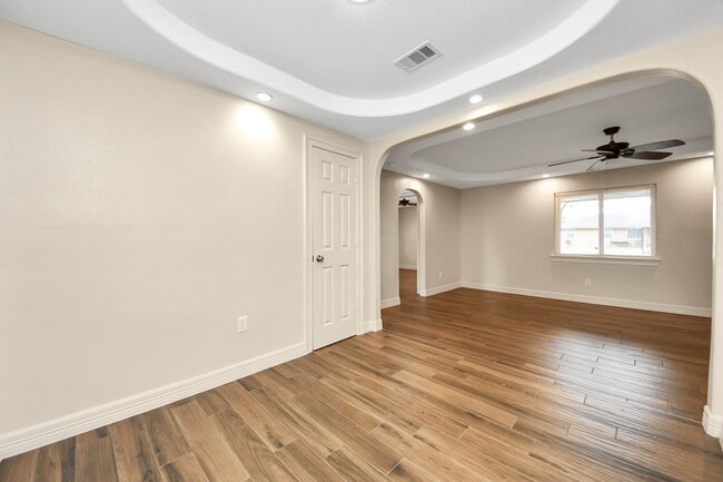 property at 8925 Homewood Ln