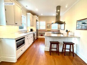 29 McGuirk St in East Hampton, NY - Building Photo - Building Photo