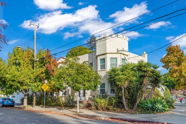 3106 Champion St, Unit Apt2 in Oakland, CA - Building Photo - Building Photo