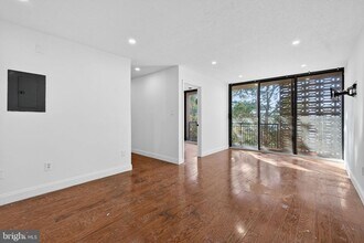 16 S Van Dorn St in Alexandria, VA - Building Photo - Building Photo