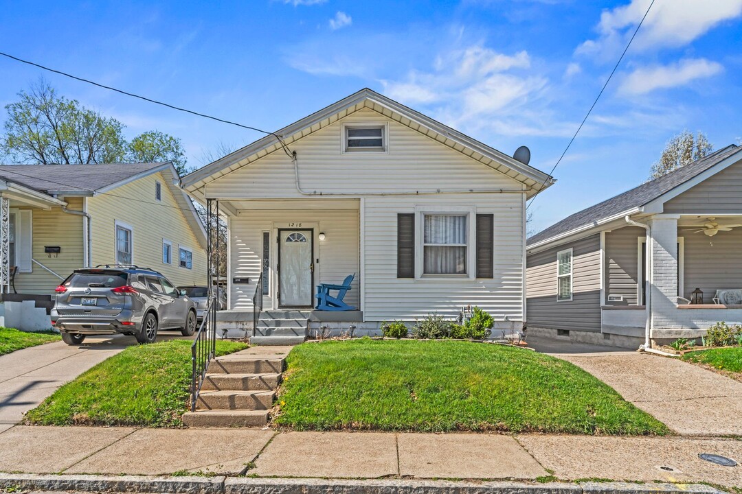 1218 Pindell Ave in Louisville, KY - Building Photo