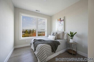 340 Bremen St in Boston, MA - Building Photo - Building Photo