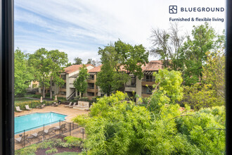 1600 Villa St in Mountain View, CA - Foto de edificio - Building Photo