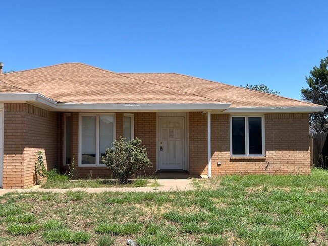 property at 5522 95th St