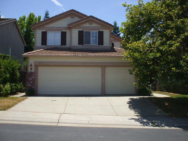 9560 Windrose Ln in Roseville, CA - Building Photo