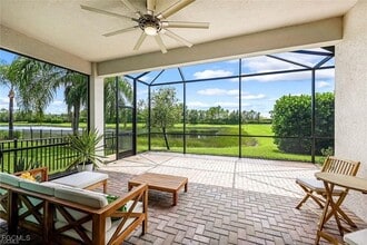 11502 Meadowrun Cir in Ft. Myers, FL - Building Photo - Building Photo