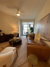 2415 NE 194th St, Unit A2 in Miami, FL - Building Photo - Building Photo