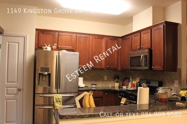 1149 Kingston Grove Dr in Cary, NC - Building Photo - Building Photo