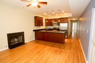 1443 W Cortez St, Unit G01C in Chicago, IL - Building Photo - Building Photo