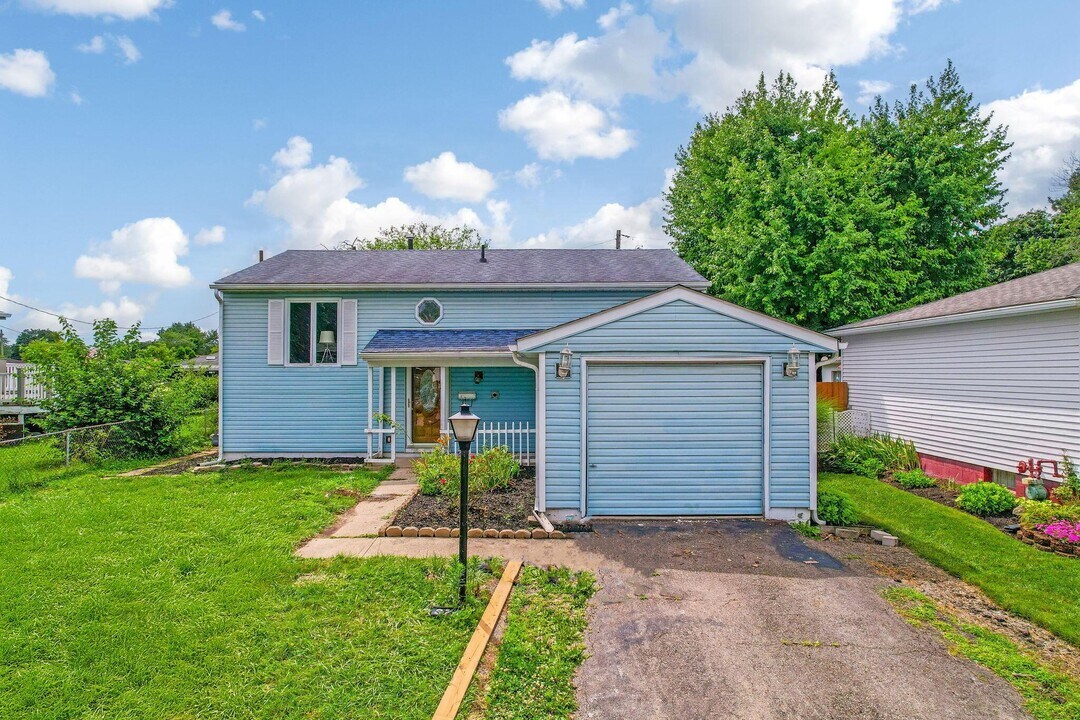 3747 Christie Rd W in Columbus, OH - Building Photo