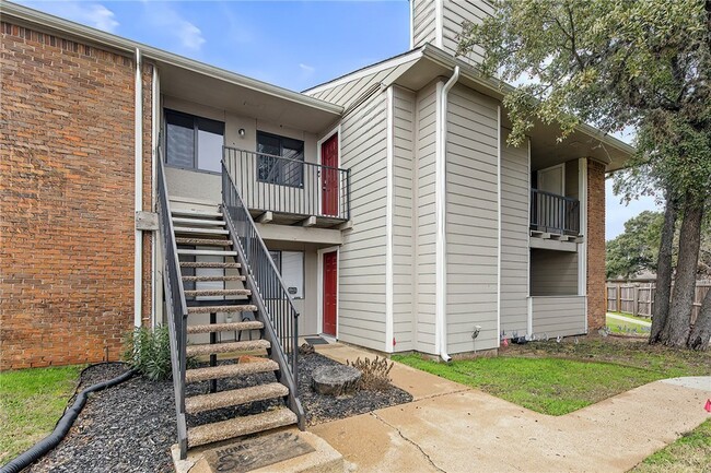 property at 1901 Holleman Dr W