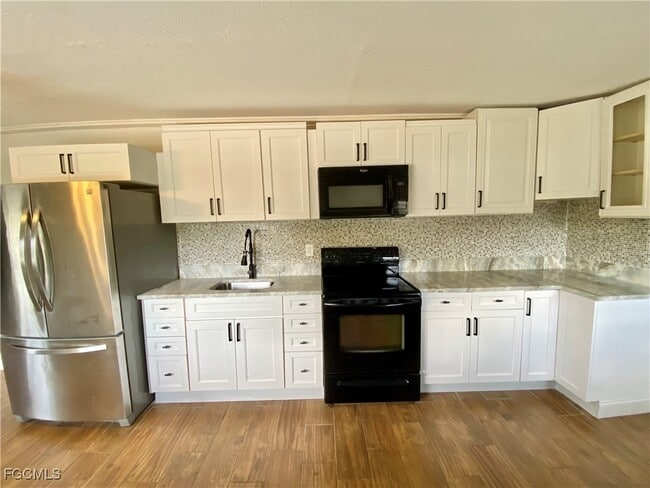 property at 106 Leeland Heights Blvd W