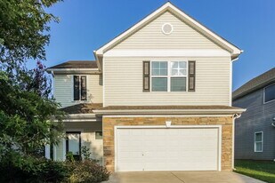 27 Oakbrook Dr in Cartersville, GA - Building Photo