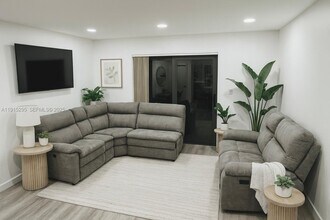 9712 Hammocks Blvd in Miami, FL - Building Photo - Building Photo