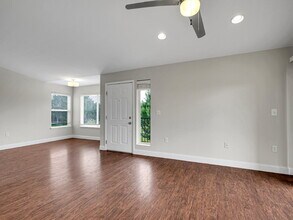 4875 S Balsam Way in Denver, CO - Foto de edificio - Building Photo