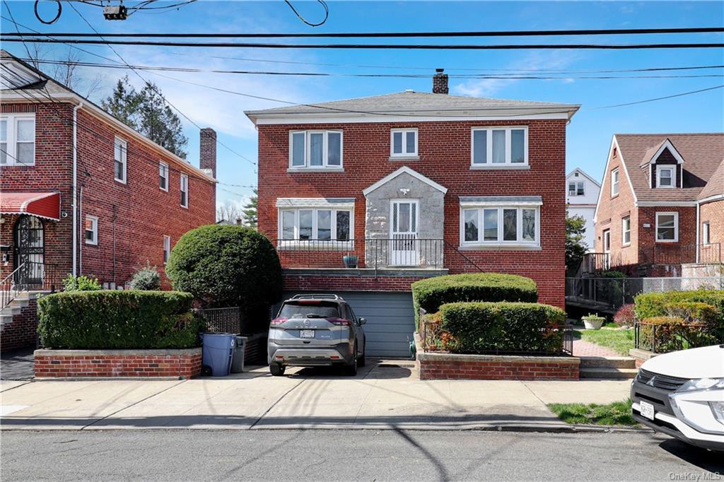 4023 Duryea Ave, Unit 1 in Bronx, NY - Building Photo