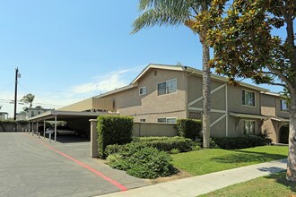 Grove Park Apartments in Garden Grove, CA - Building Photo - Building Photo