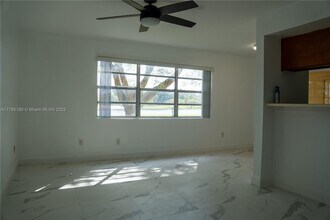 15295 SW 107th Ln in Miami, FL - Building Photo - Building Photo
