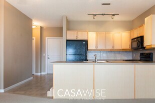 160-160 Magrath Rd NW in Edmonton, AB - Building Photo