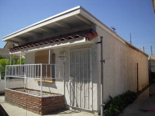 1109-1115 Euclid Ave in Long Beach, CA - Foto de edificio - Building Photo